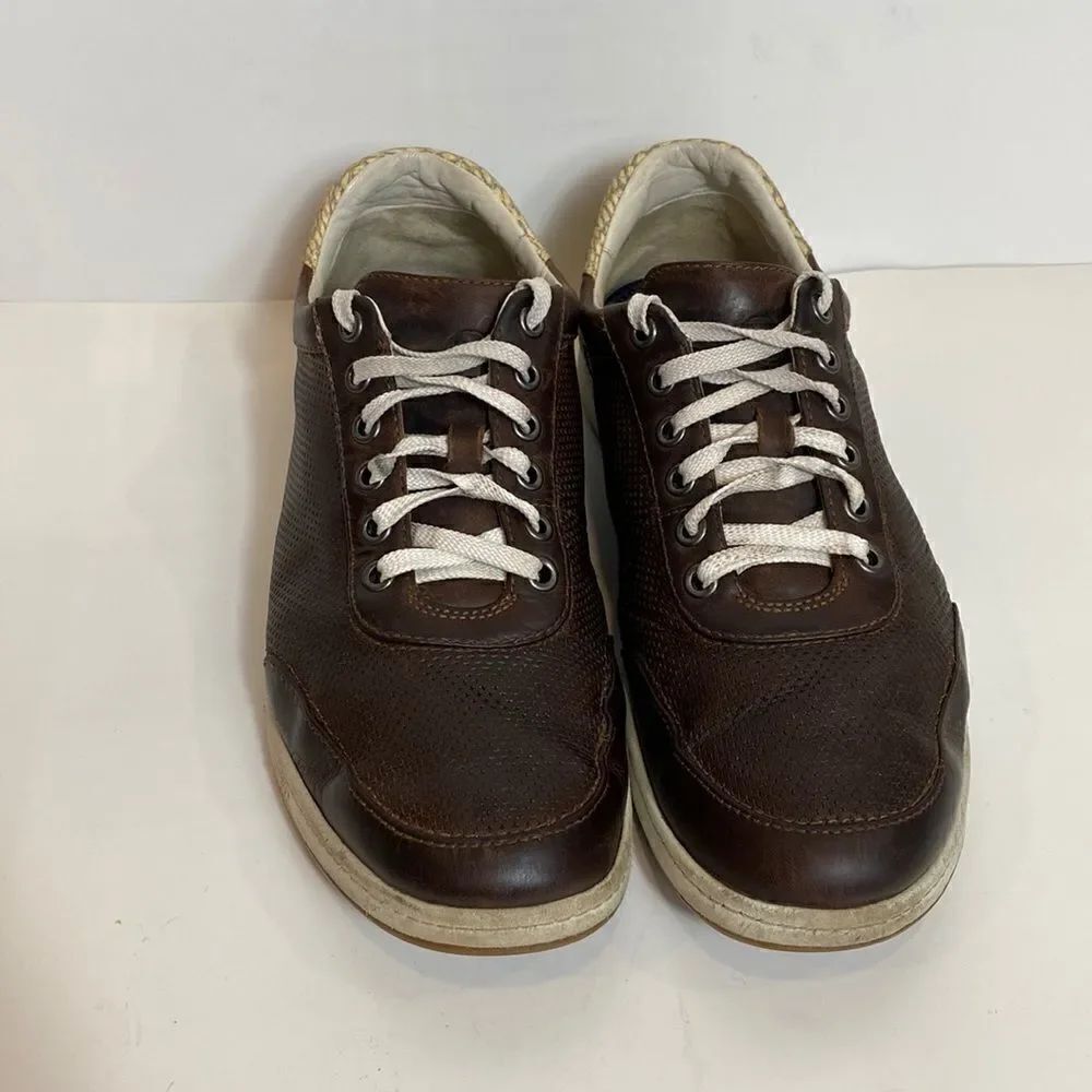 Cole Haan men’s casual lace up shoes size 8